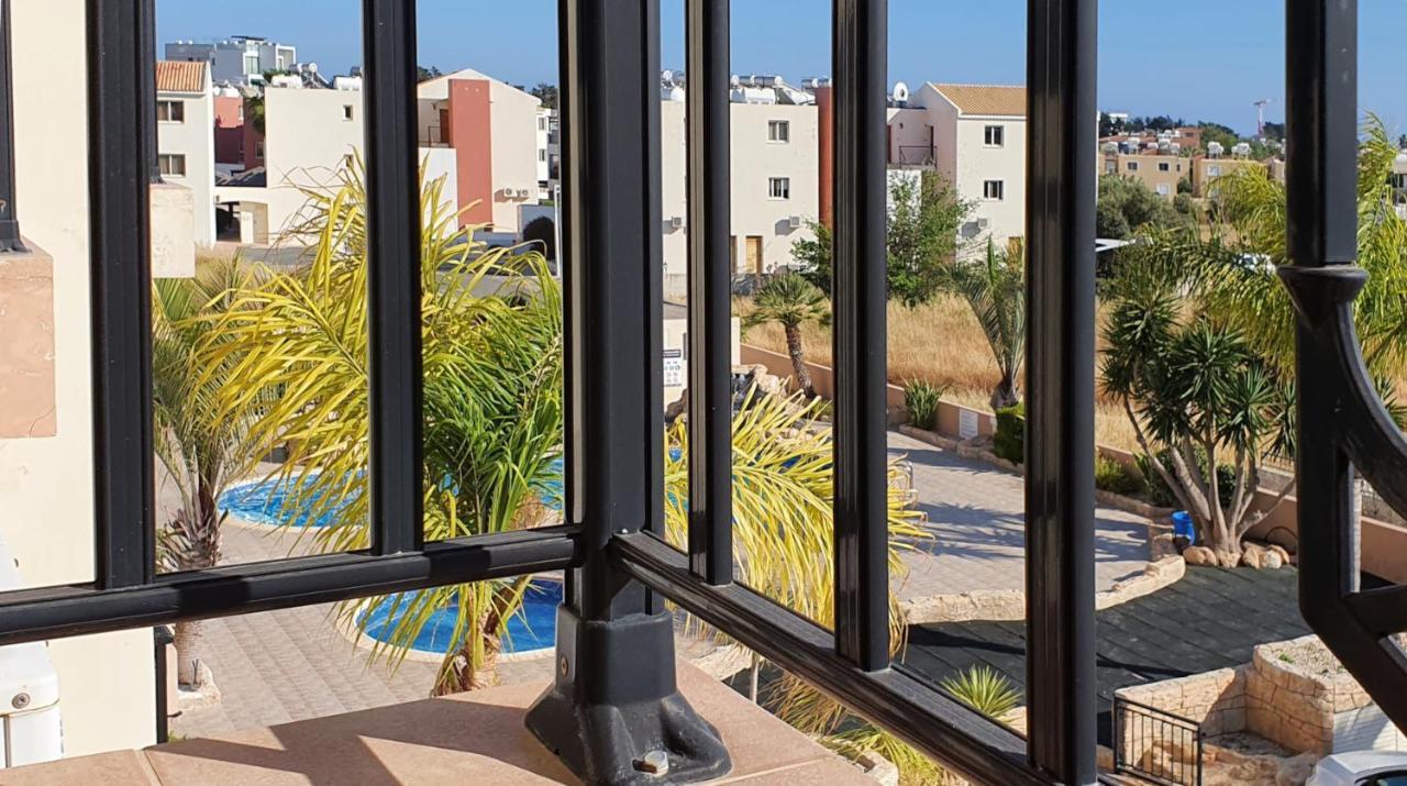 Petras Cozy Nest, 1-Bedroom Apt., Paphos-Universal Екстер'єр фото